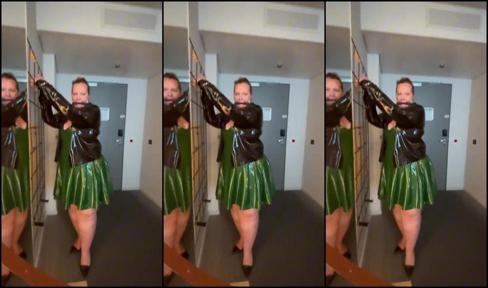 Misslatexangel Nicknamed Misslatexangel 08 16 2024 Onlyfans Video Latex Handcuff Gag And Latexmask