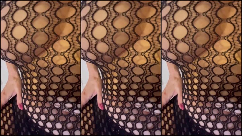 Kittys Pretty Feet Nicknamed Kittys Sweet Feet 04 15 2025 Onlyfans Video Flirting In Fishnets Just To Catch Your Eye But Now That I Have It What Should