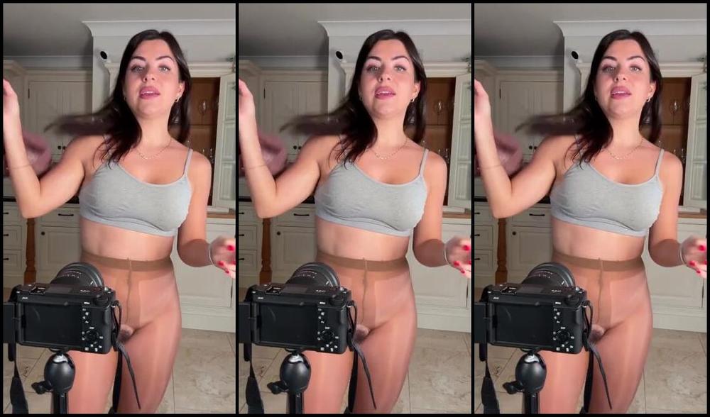 Lily Fiore Nicknamed Lilyfiore4 07 26 2025 Onlyfans Video Some Bts Du