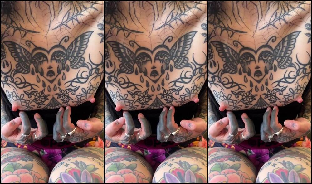 Awlivv Nicknamed Awlivv 04 30 2025 Onlyfans Video No Makeup Day At Homei Promise Im Being Productive And Doing Work But Also I Cant