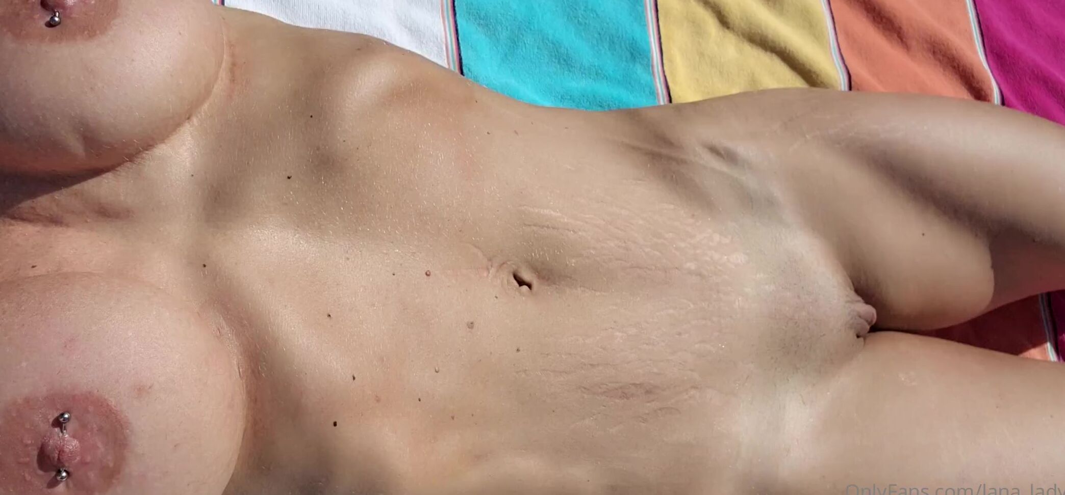 Lana Lady Lifter Nicknamed Lana Lady Lifter 09 06 2023 Onlyfans Video Just Trying To Keep This Tan Even