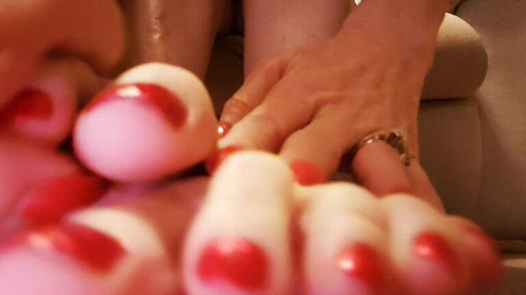 "Stormi Winters" cock tease, soles, toe fetish, toe wiggling Toe Teasing for ur COCK manyvids