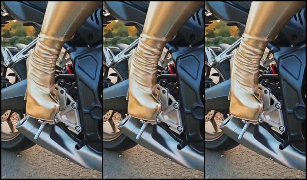 Ezada Sinn Nicknamed Ezada Onlyfans Here Comes The Sun Latex Rubberfetish Cosplay Bikergirl Latexcatsuit Latexfur Alternativefas M