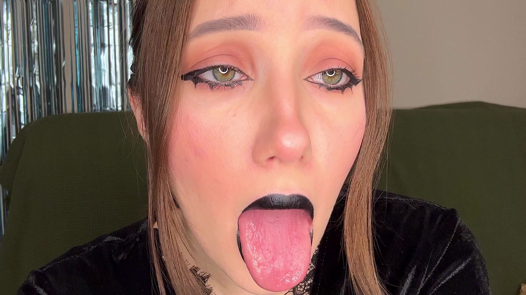 "Babyheavanian" ahegao, eyecontact, facefetish, makeup, sfw, wetandmessy Face Fetish with eye contact and ahegao manyvids