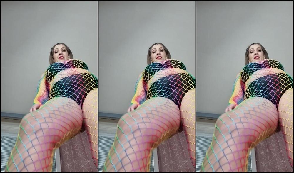 Goddesstessaprague Nicknamed Goddesstessaprague 05 13 2024 Onlyfans Video How Do You Feel You Little Worm Do You Like Your Sexy Giantess Your Place Is