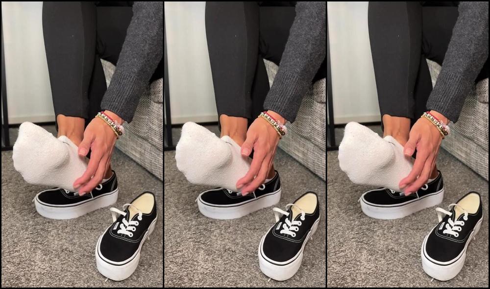 Isabela Stillsinning Nicknamed Stillsinning 05 22 2024 Onlyfans Video Here To Make You Go Crazy For My Sweaty Nike Socks In Vans