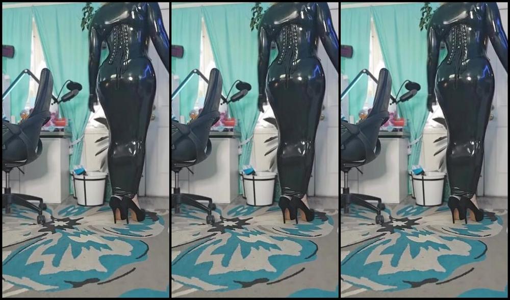 Blueberry Sage Nicknamed Blueberrysage 04 18 2024 Onlyfans Video A Bit More Hobble Dress For Everyone To Enjoy