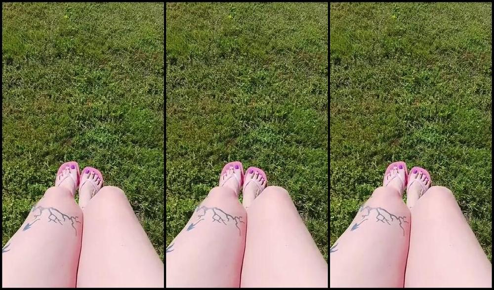 Kara Deviline Vip Nicknamed Karadevilinevip 07 16 2023 Onlyfans Video Playing Outside