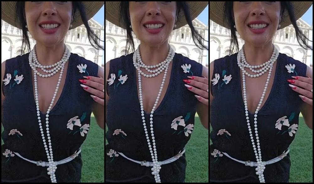 Ezada Sinn Nicknamed Ezada Onlyfans Exploring Pisa In Style Today S Ootd Is Inspired By The Roaring 20S Perfect For A Hot Jwq