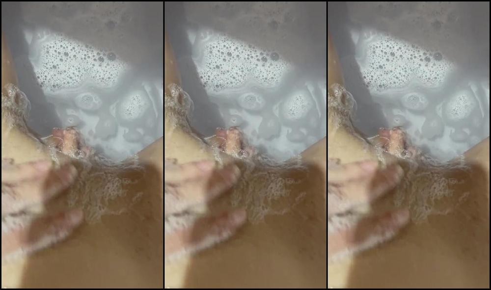 Foxy Lovers Nicknamed Foxy Lovers 12 09 2024 Onlyfans Video Rubbing Pussy In Bathtube