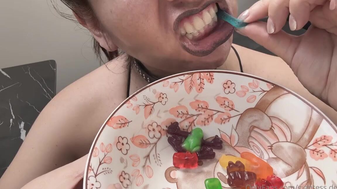Giantess Vore Debora Nicknamed Giantess Debora 08 07 2025 Onlyfans Video New Sfx Vore Hansel And Grettel Clip Are U Ready For Swallowing You Without Mercy