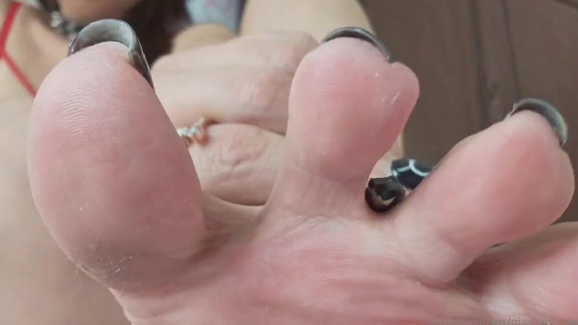 Giantess Vore Debora Nicknamed Giantess Debora 12 21 2024 Onlyfans Video The Shruken Cuckquean Wife Full 17Min 15 Im Cum So Bad