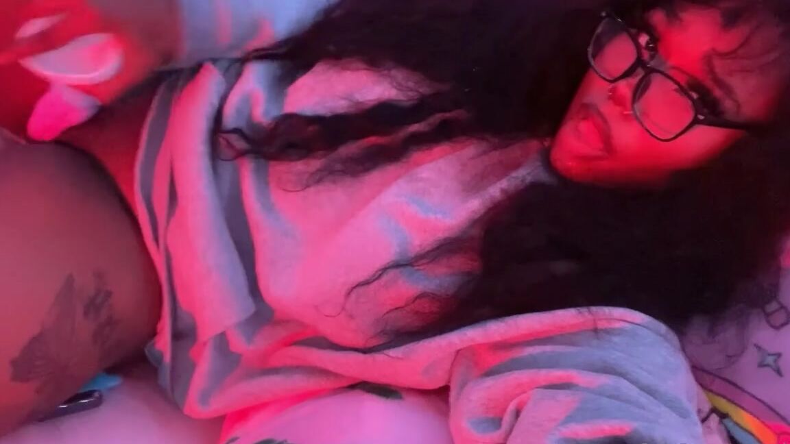 Xdsells Nicknamed Xdsells 10 16 2024 Onlyfans Video Nut On My Glasses