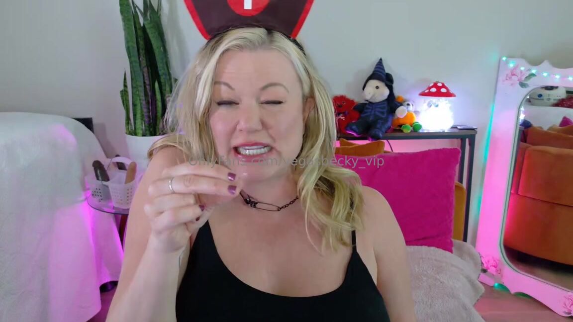 Vegas Becky Vip Nicknamed Vegasbecky Vip 11 04 2024 Onlyfans Video Nurse Becky To The Rescue 2