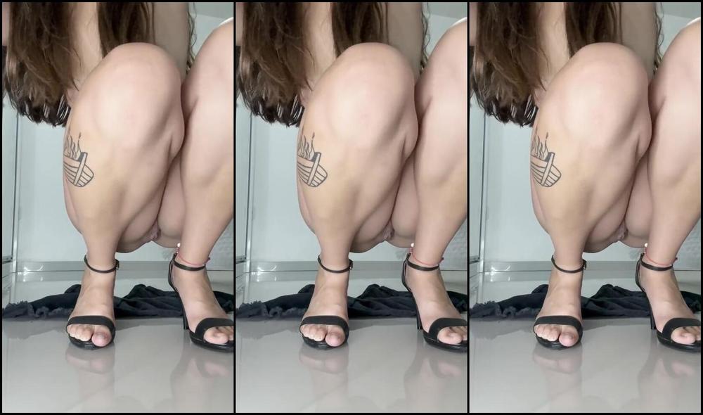 Yanina Girlvip Nicknamed Yanina Girlvip 02 24 2025 Onlyfans Video Today I Woke Up Very Hot