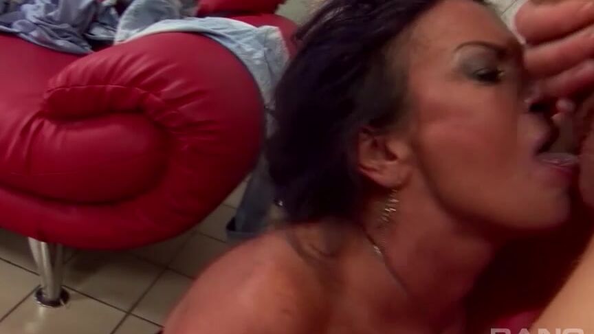 Creeping Around Granny's Backdoor_2 SiteRip