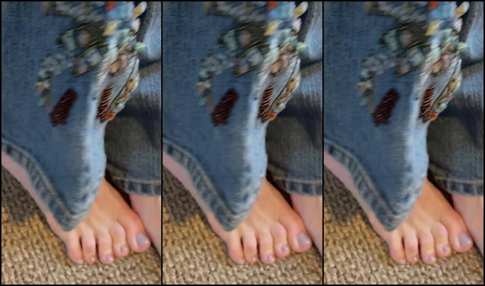 Kittys Pretty Feet Nicknamed Kittys Sweet Feet 05 16 2023 Onlyfans Video Heres A Fun Toes Video