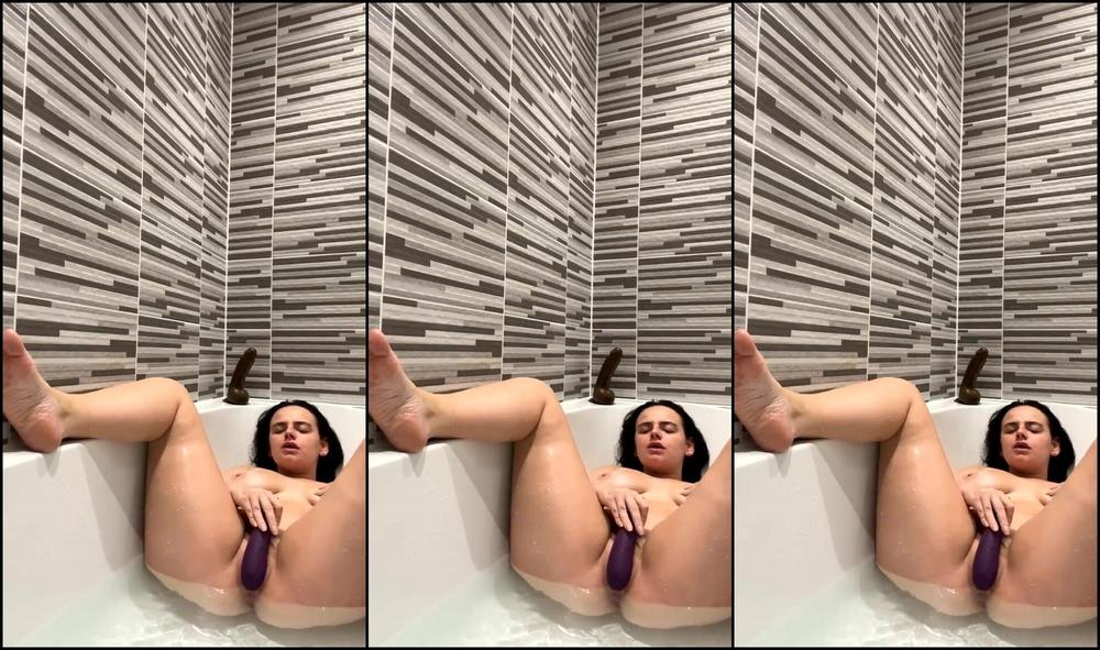 "Tiffanybabe01" masturbation, toys, orgasms, bath NAUGHTY BATH ORGASM XXX manyvids