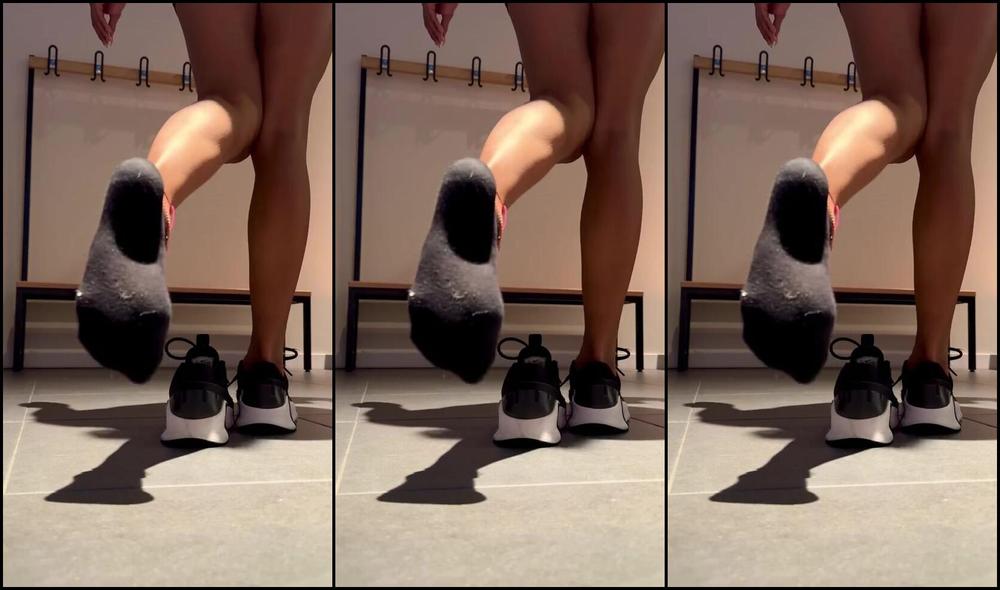 Isabela Stillsinning Nicknamed Stillsinning 08 14 2024 Onlyfans Video Back To The Gym And Sweaty Socks