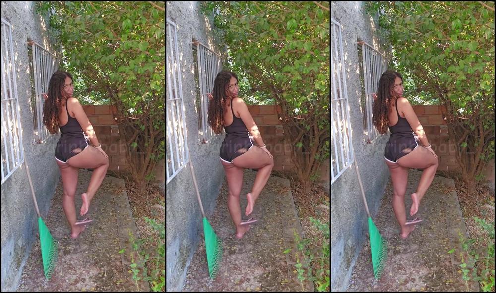 Darinha Nicknamed Darafeet 08 19 2025 Onlyfans Video Eu N O Podia Tirar A Roupa Mas Podia Me Exibir Escondida I Wasnt Allowed To Take