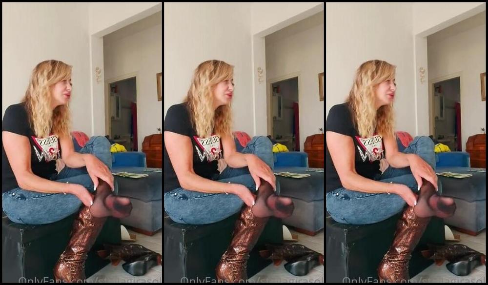 Stella Girasole Nicknamed Stellagirasole 06 05 2023 Onlyfans Video Distorzione Con Stivali Tacco Alto Video Di 8 Minuti