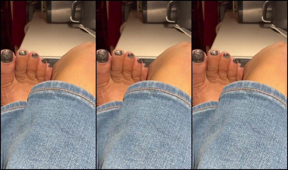 Sienna Steeles Nicknamed Sienna Steeles 09 26 2025 Onlyfans Video New Pedi Reveal Absolutely Loving The Black Cats Eye Color They Use A 2T5A