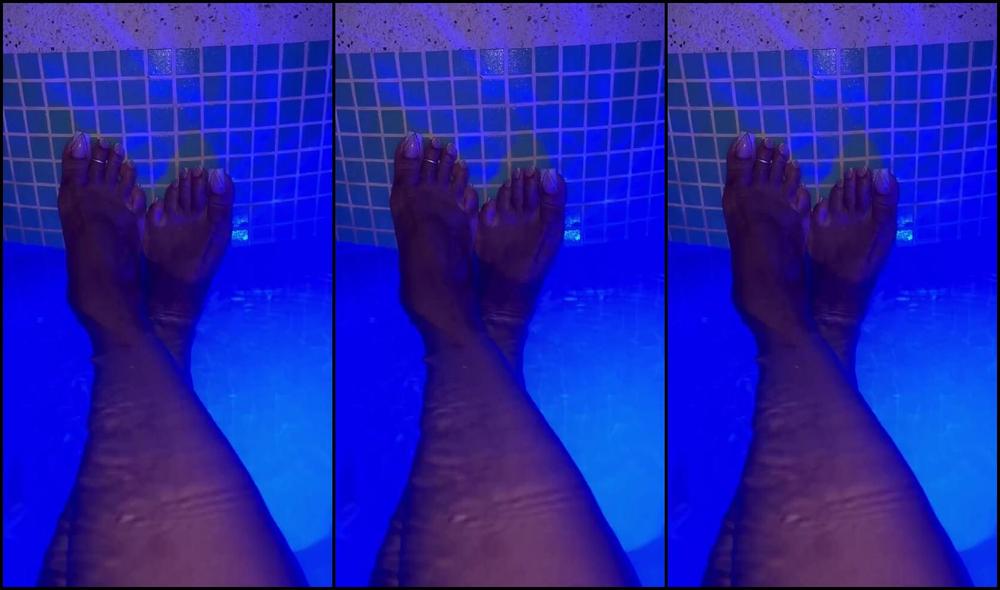 Mytoptiertoes Nicknamed Mytoptiertoes 06 11 2024 Onlyfans Video Lets Play In The Hot Tub