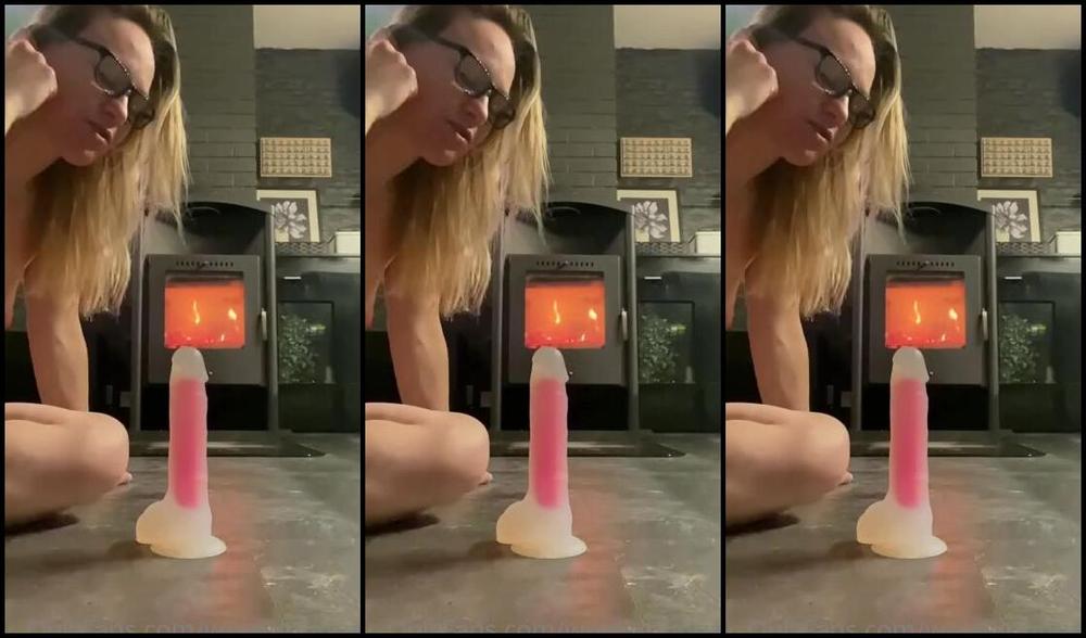 Qosgirlnorwayvip Nicknamed Qosgirlnorway 01 15 2023 Onlyfans Video Jeg Onanerer Snakker Dirty Og Spruter Over Hele Sofaen Mens Jeg Tenker P Deg R