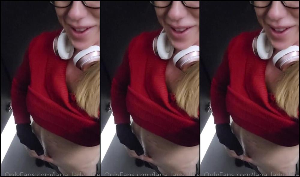 Lana Lady Lifter Nicknamed Lana Lady Lifter 06 27 2023 Onlyfans Video What Do You Do When Your Stuck At The Airport For Hours