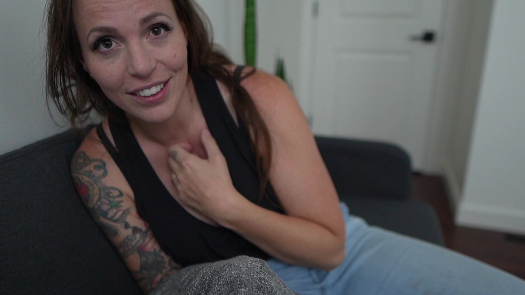 "yogabella" beggingforcum, dirtytalking, jerkingoff, pov, taboo Sitter Jerks You Off manyvids