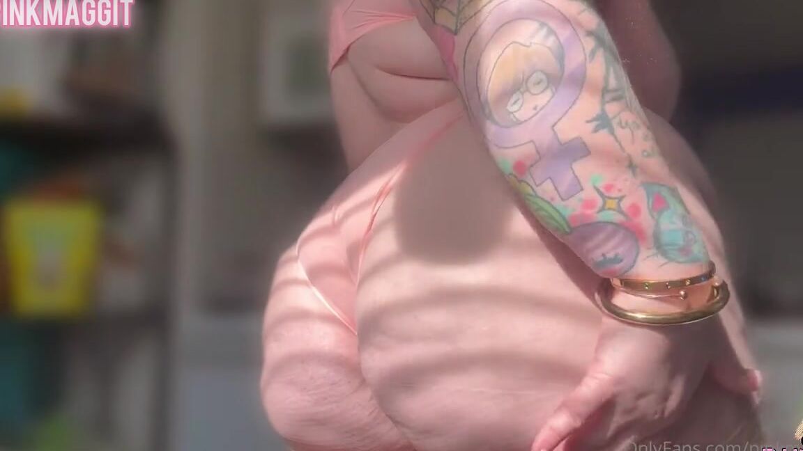 Kat Ravioli Nicknamed Pinkmaggit 03 12 2024 Onlyfans Video Tuesdays Are For Showing Off How Thick Ive Gotten