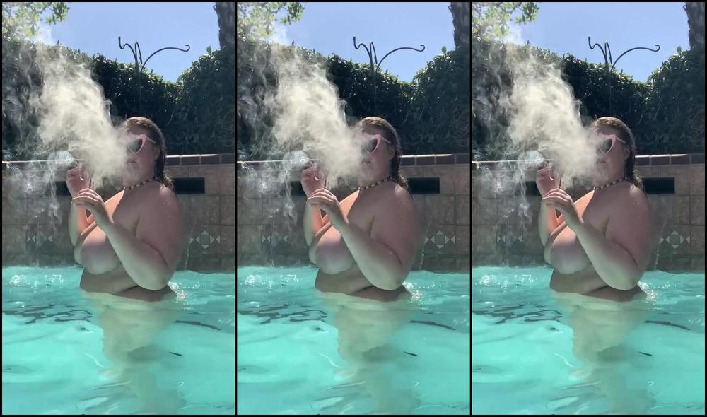 Queen Mary Nicknamed Qu33Nmary 04 20 2024 Onlyfans Video Happy 4202024 Smoke Fat For Me Today