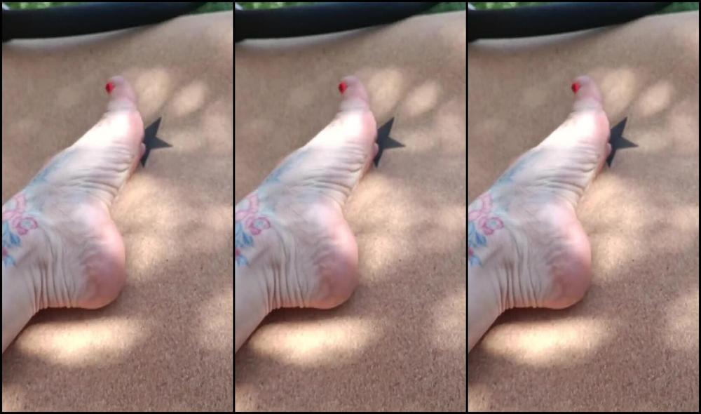 Onlybluefeet Nicknamed Onlybluefeet 04 15 2024 Onlyfans Video Solo Per Voi Di Of