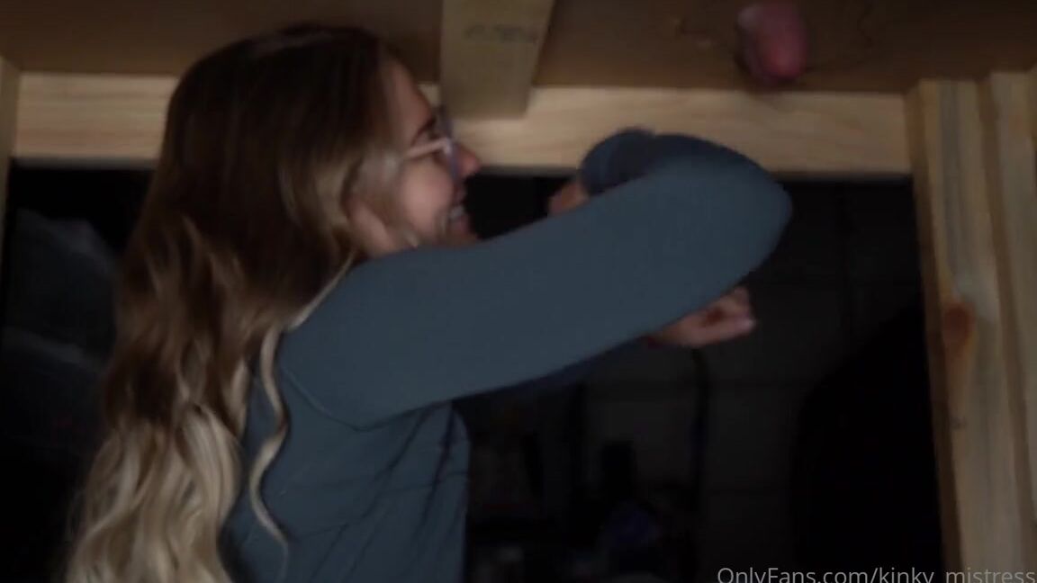 Kinky Mistress2021 Nicknamed Kinky Mistress2021 11 28 2024 Onlyfans Video Speed Bag With Balls