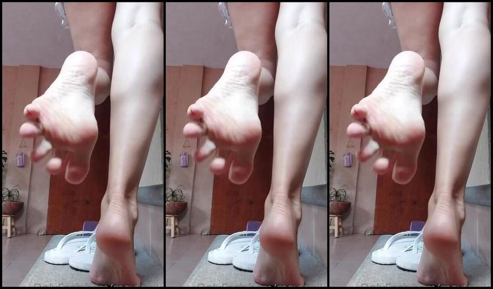 Miss Tess Nicknamed Lightmisstess 06 22 2022 Onlyfans Video Did You Miss These Sandals