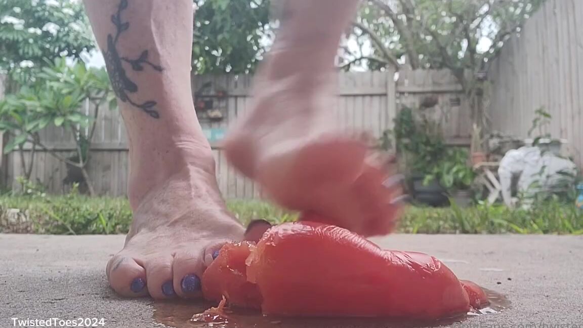 Twisted Toes Nicknamed Twistedtoes Foot Fetish 07 22 2024 Onlyfans Video I Love Crushing Things Under My Powerful Feet