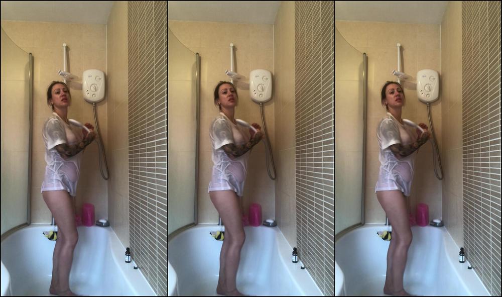 "SuzieLove212" amateur, pussy play, shower, wet & messy, wet t-shirt WET TSHIRT amp Pussy Play Shower Head manyvids