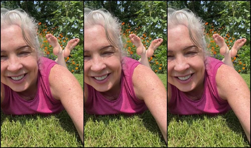 Kittys Pretty Feet Nicknamed Kittys Sweet Feet 08 07 2025 Onlyfans Video Just A Lazy Garden Moment In The Pose Soaking Up The Sun And Letting My Pretty