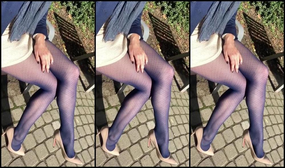 Harisnyas Csaj Nicknamed Harisnyas Csaj 11 14 2024 Onlyfans Video Dailynylons Get Ready With Me For A Lovely Autumn Day