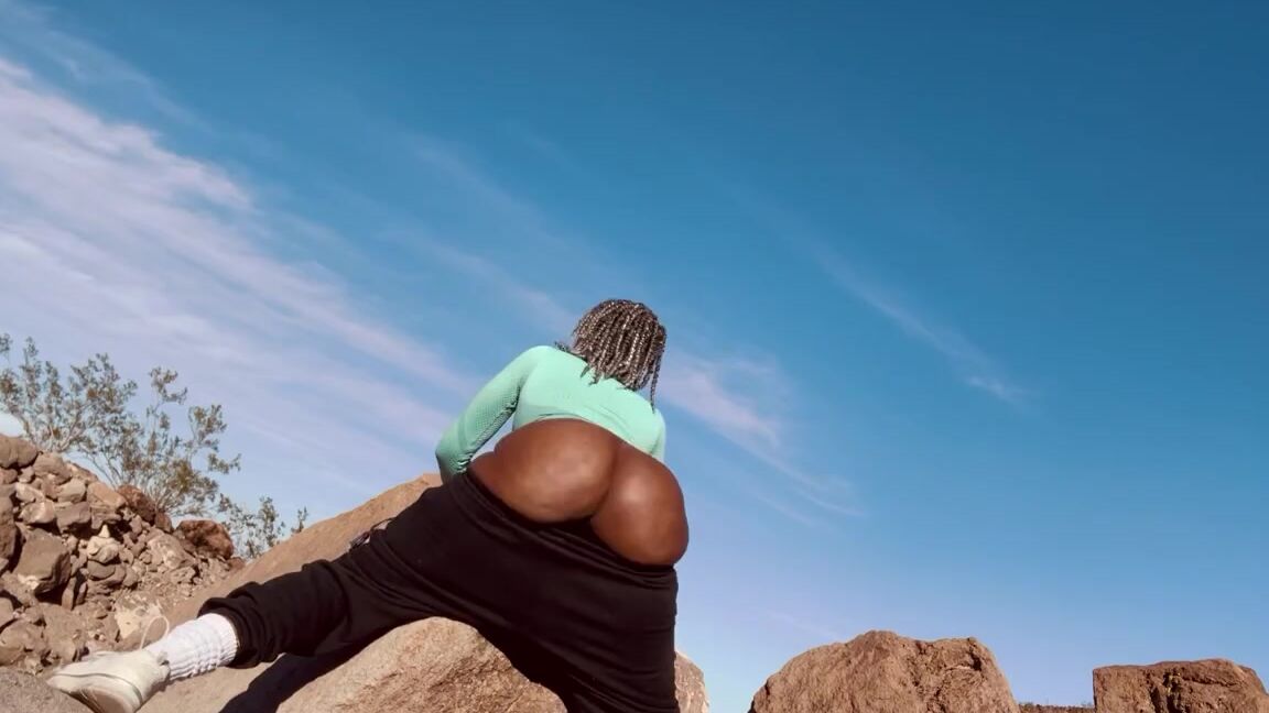 Moe Rayna Nicknamed Itsmoeduh 03 11 2024 Onlyfans Video Happy Moeday You Should Come Hike With Me T