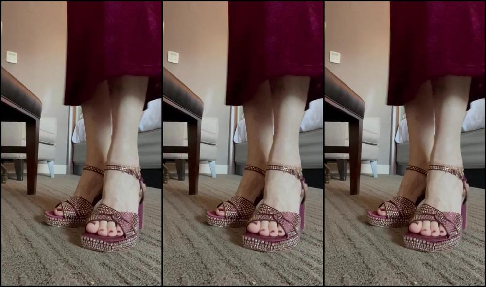 Kittys Pretty Feet Nicknamed Kittys Sweet Feet 02 18 2023 Onlyfans Video I Went A Wedding Last Saturday