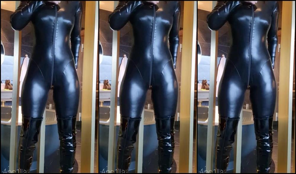 Anc1Lla Nicknamed Anc1Lla 12 16 2023 Onlyfans Video A Shiny Tease For You