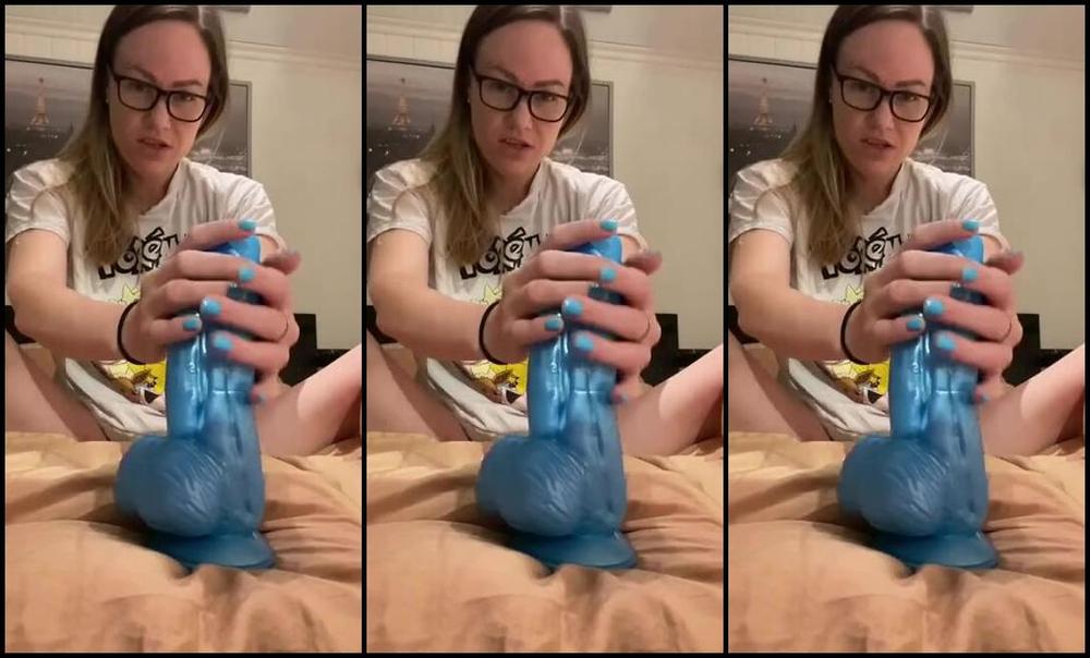 Qosgirlnorwayvip Nicknamed Qosgirlnorway 06 08 2023 Onlyfans Video Har Du En Fotfetish Se Meg Runke Den Bl Dragon Dildoen Med Bena Mine