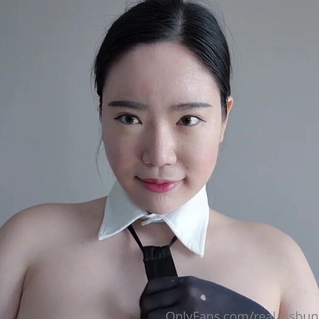 Real Ass Bunny Nicknamed Realassbunny 05 17 2023 Onlyfans Video 5 2 2