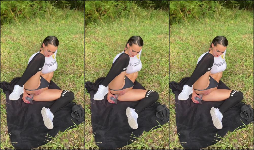 Soumiseelia 58246649Video2023 12 2712 03