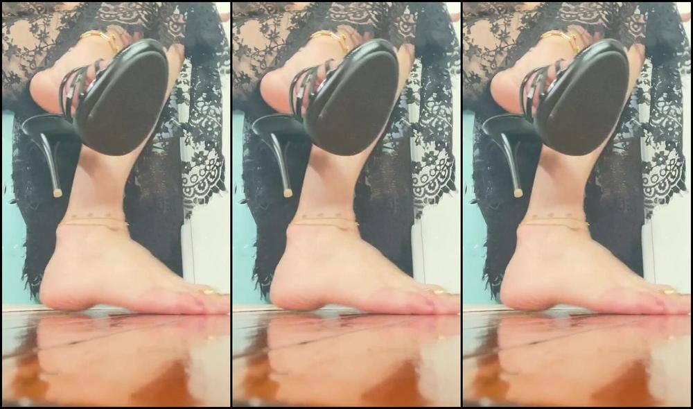 Kittys Pretty Feet Nicknamed Kittys Sweet Feet 08 03 2024 Onlyfans Video Five Minute Video Set To Your Dm