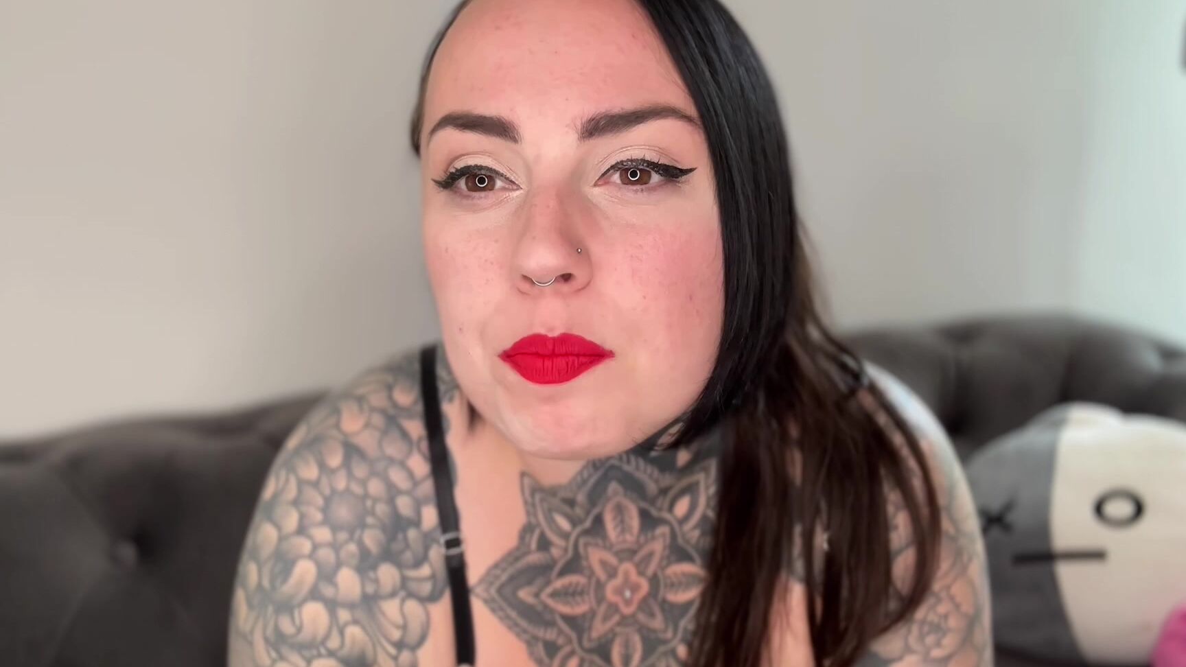 "MissValentina" bisexual, cuckolding, femdom, femdompov Cuckold To Faggot Manyvids