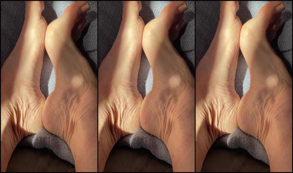 Kittys Pretty Feet Nicknamed Kittys Sweet Feet 01 18 2025 Onlyfans Video Enjoy This Three Minute Video Of My Pretty Feet With Natural Toes