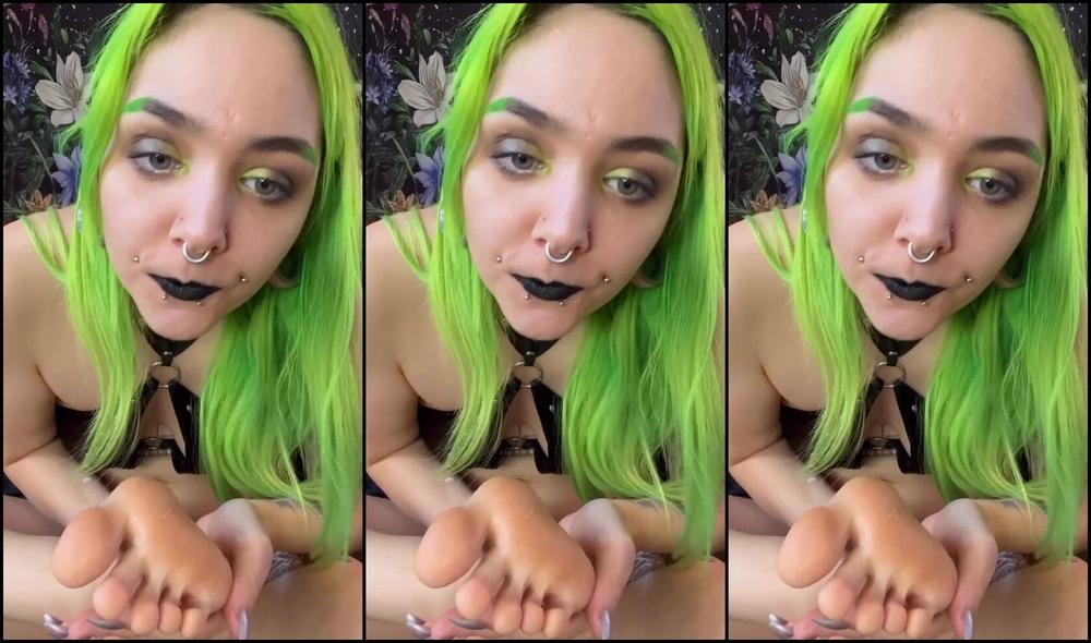 Justsmokeandsleep Nicknamed Justsubmitandobey 01 16 2024 Onlyfans Video Spit Covered Soles Anyone