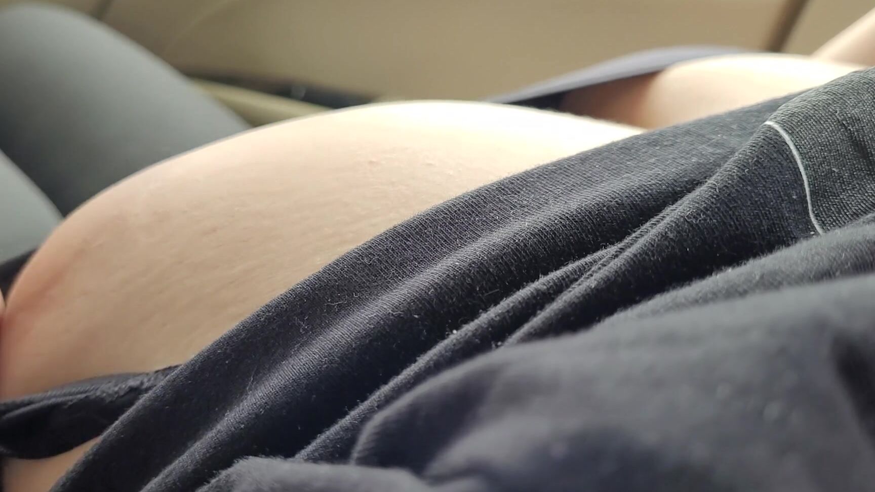 Играю С Возбужденной Сводной Сестрой С Натуральными Сиськами На Парковке Pornhub Com